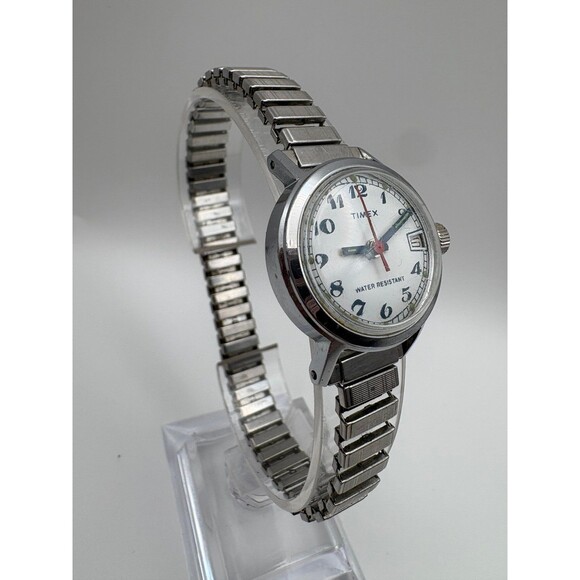Vintage Timex Ladies Mechanical Date Watch - Spare or Repair - Case France - Picture 2 of 9